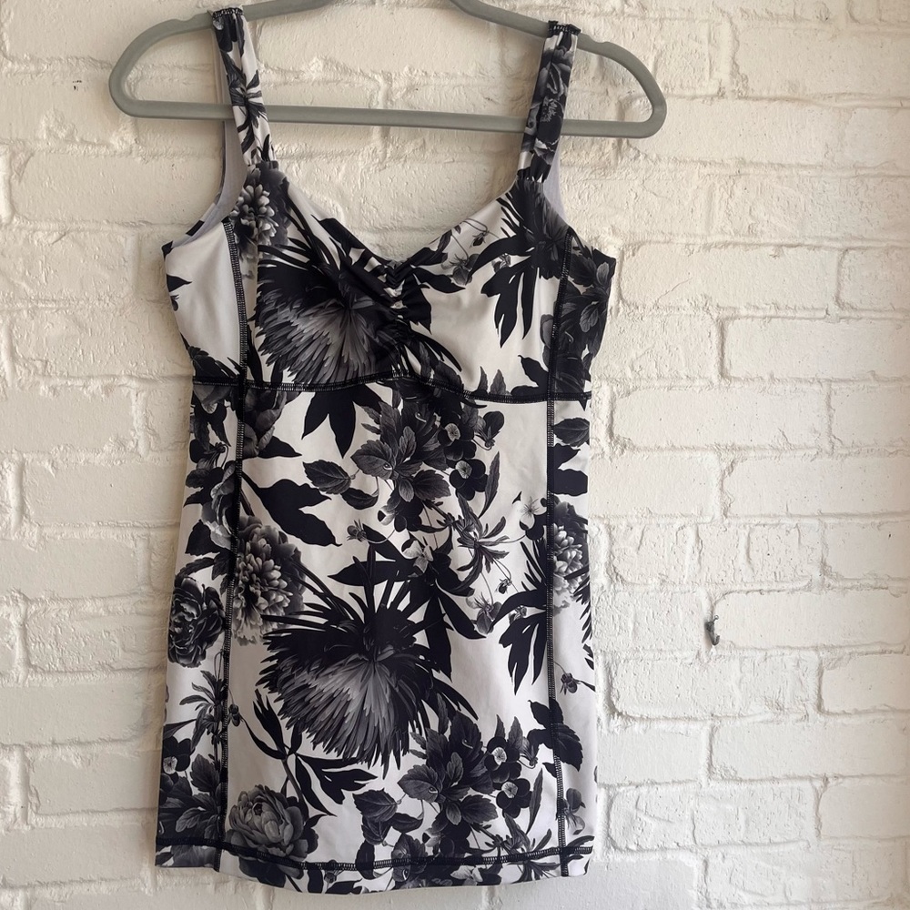 Lululemon Tank Top Size 8